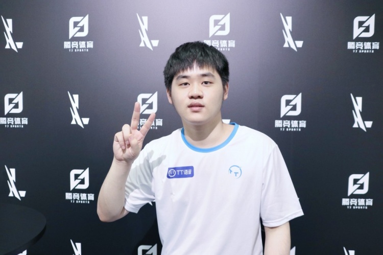 能带队保持 能带队保持