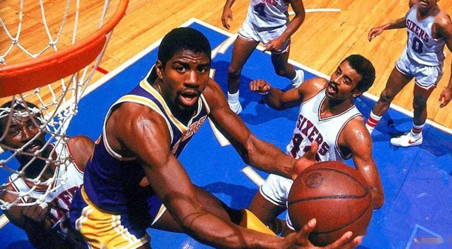 祝贺球员们 祝贺球员们